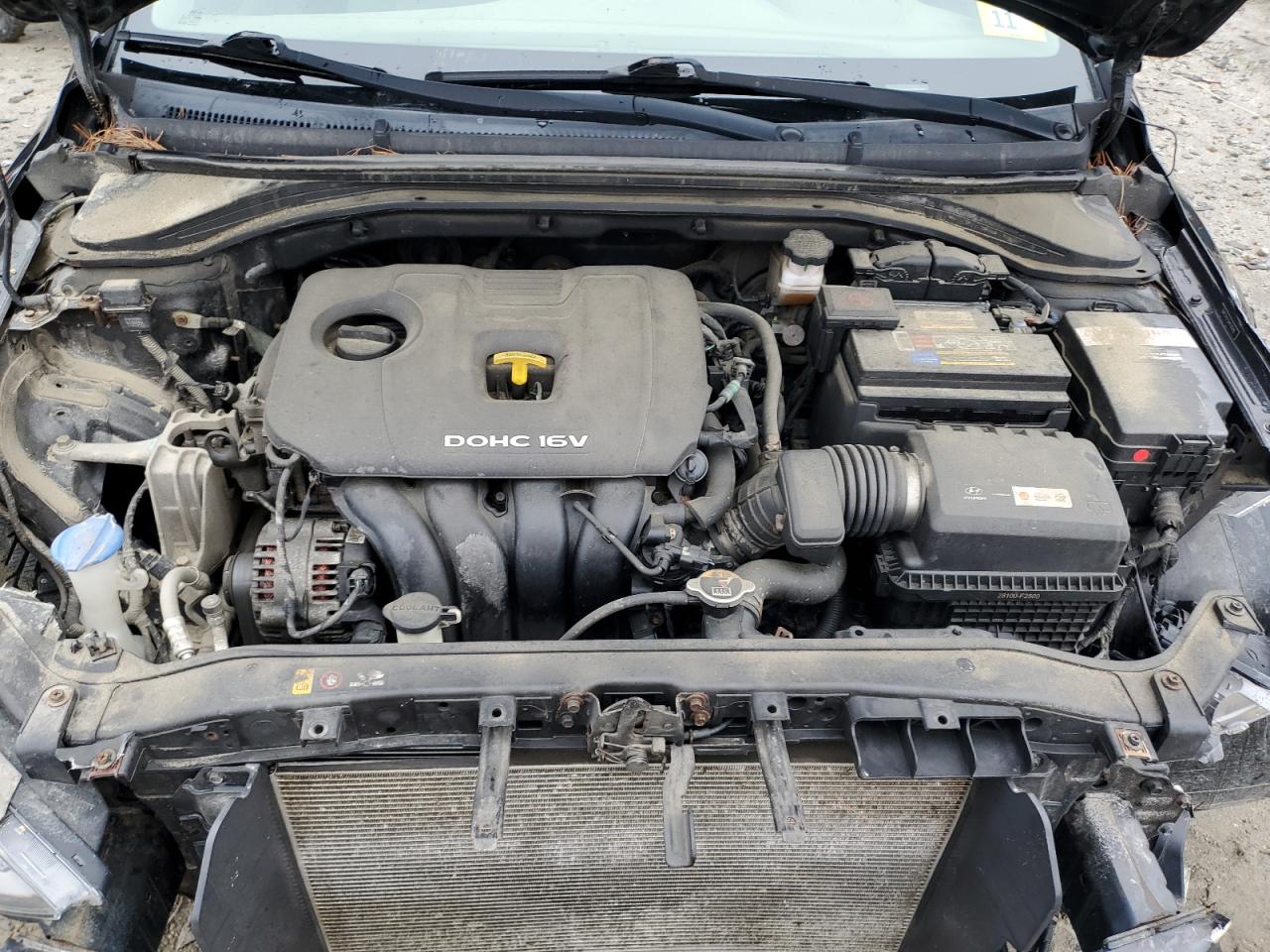 2017 Hyundai Elantra - Image 11