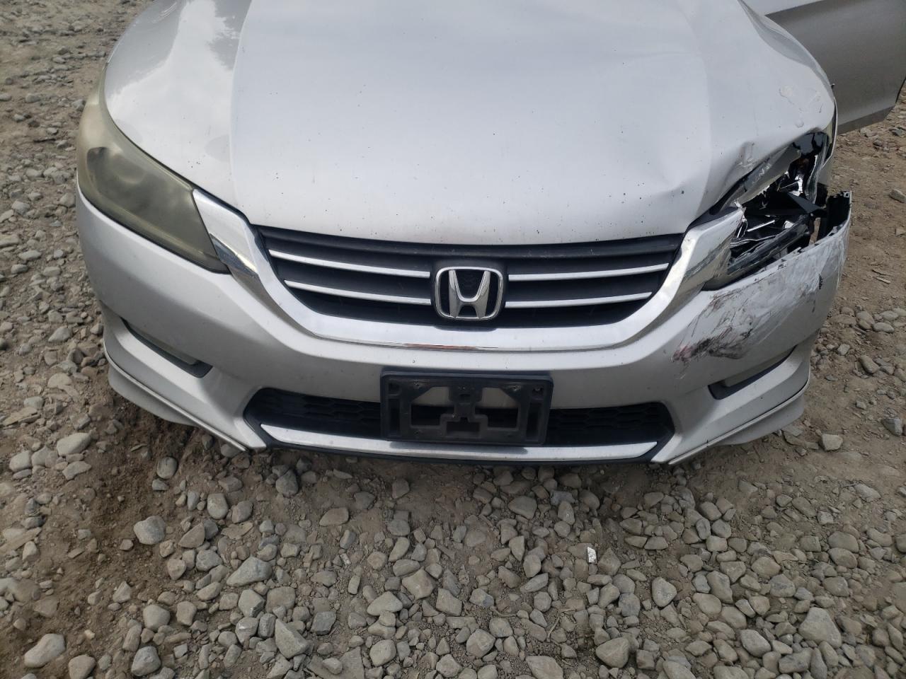 2015 Honda Accord - Image 11