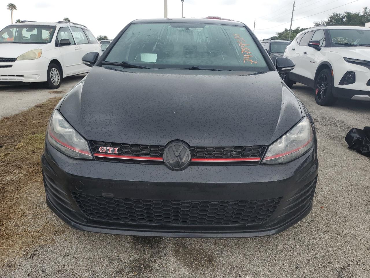 2017 Volkswagen GTI - Image 5