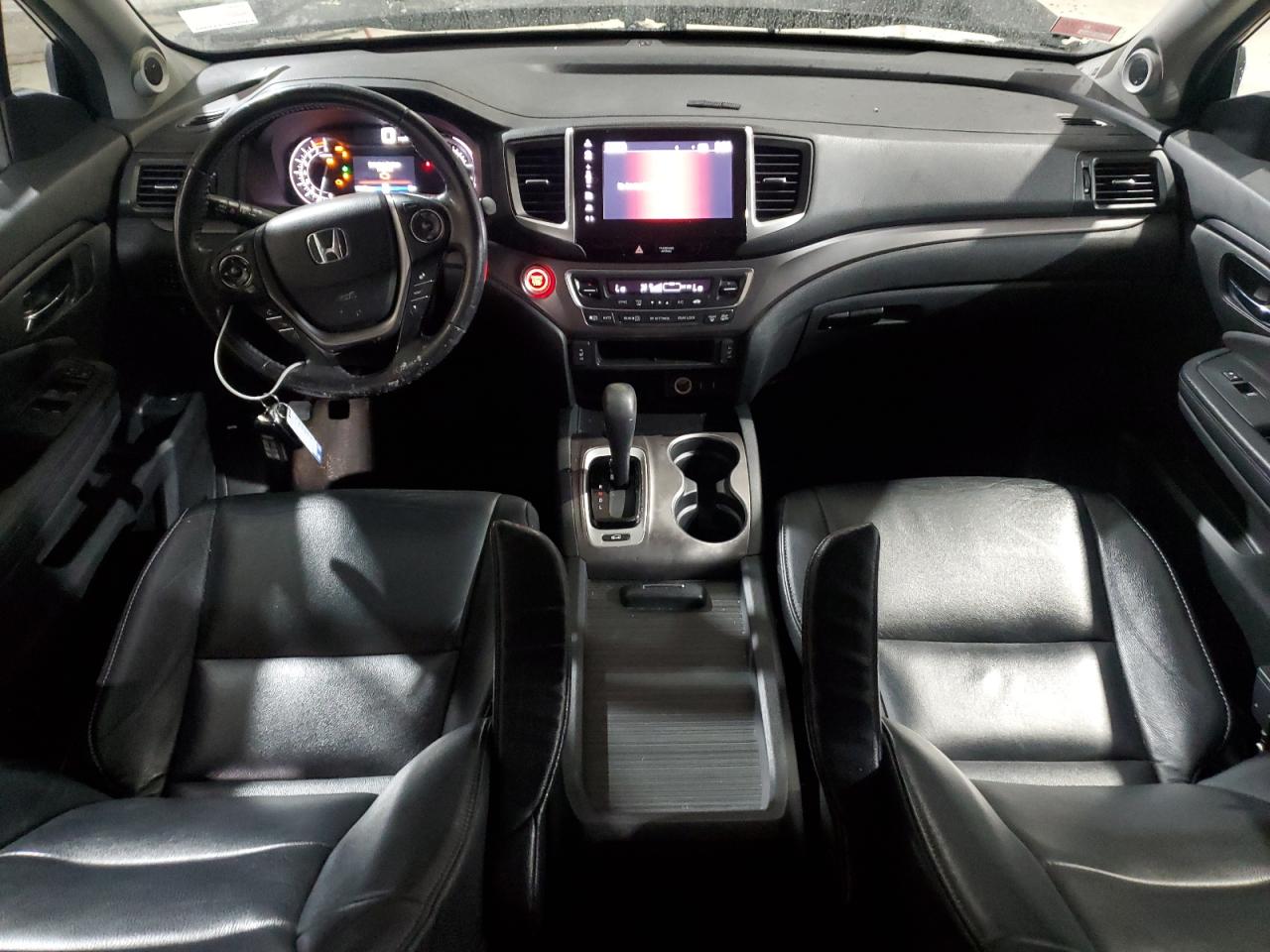 2017 Honda Pilot - Image 8