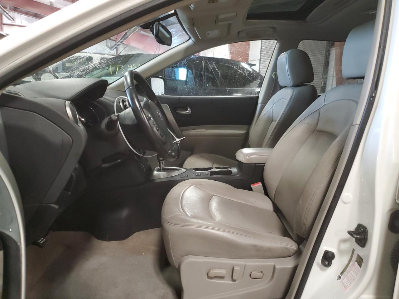 2013 Nissan Rogue - Image 7