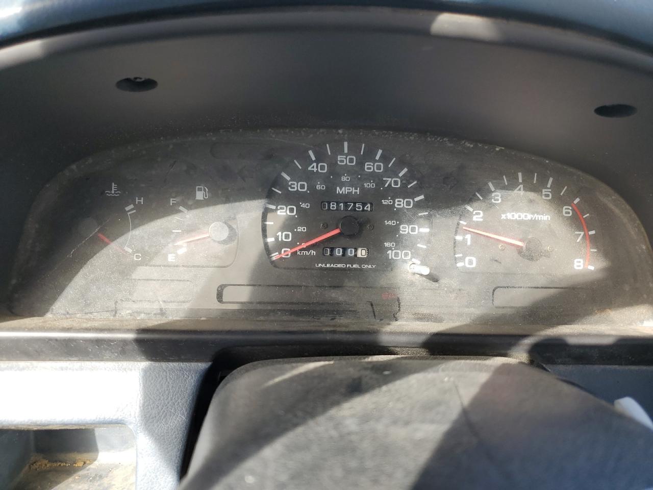 1995 Nissan Titan - Image 9