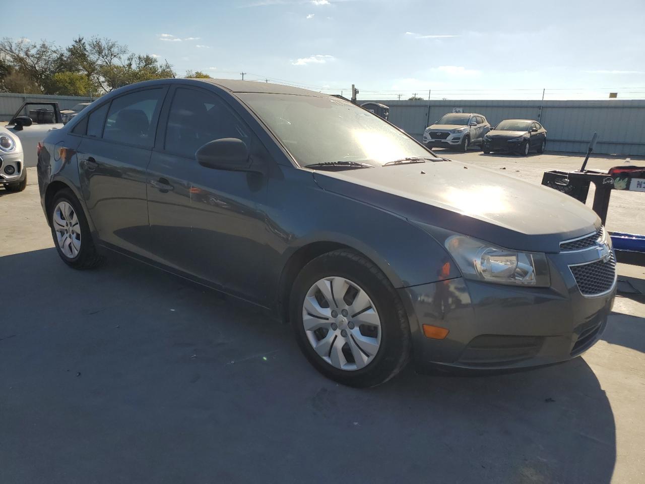 VIN 1G1PA5SH5D7183977 2013 CHEVROLET CRUZE no.4