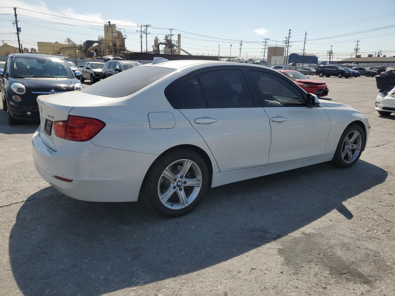 WBA3B1C54FK141684 2015 BMW 320 I