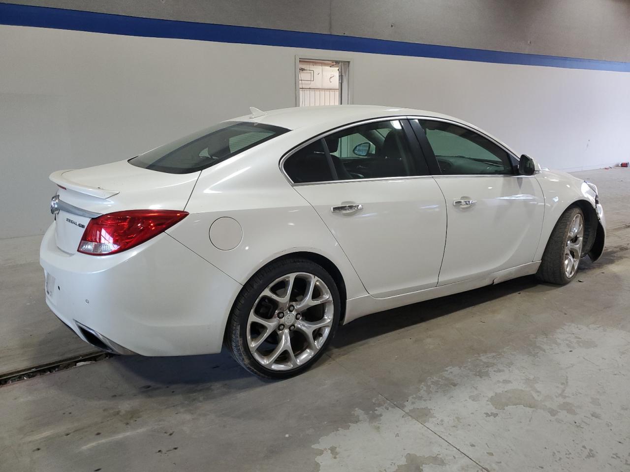 2012 Buick Regal - Image 3