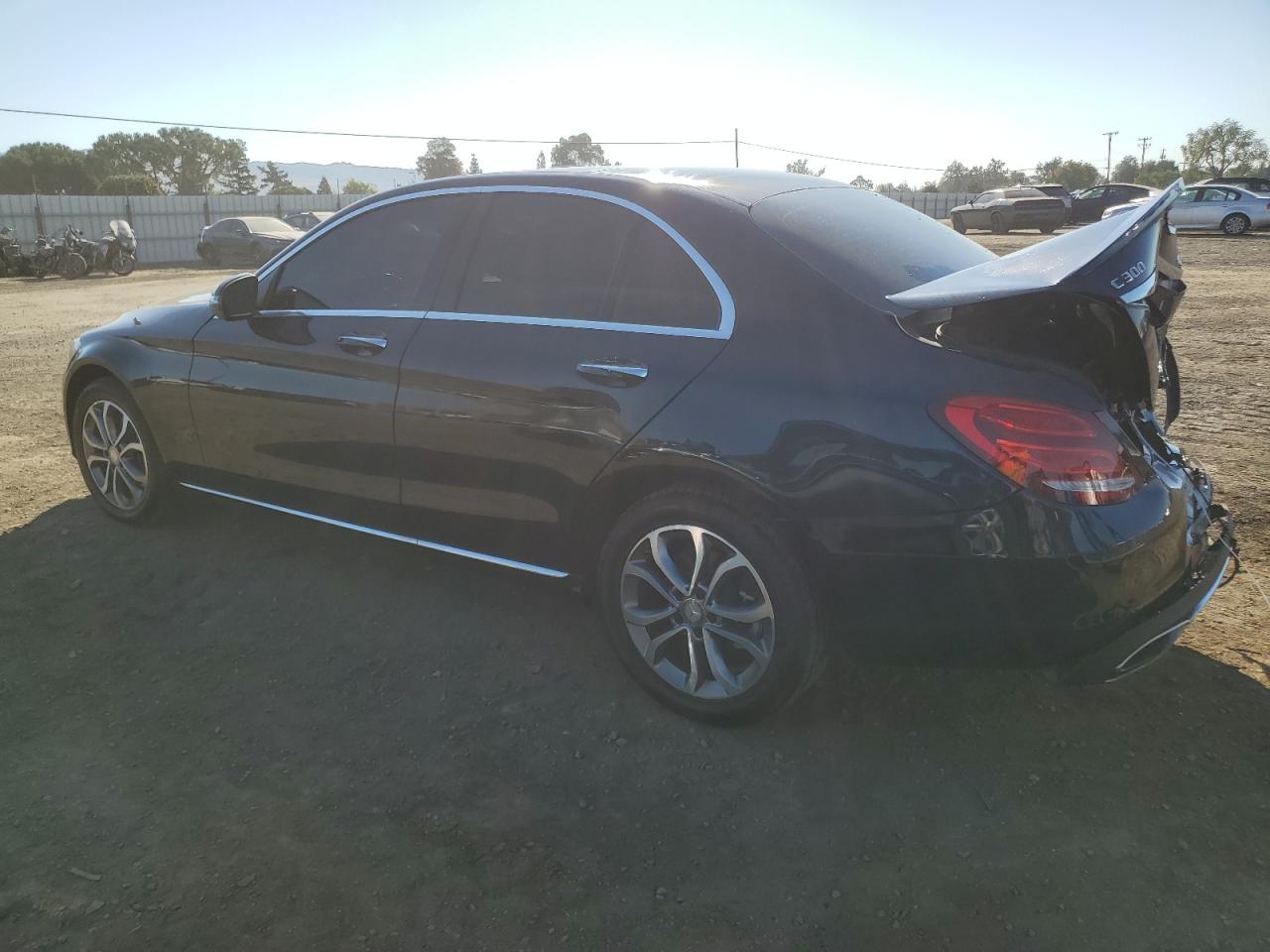 VIN 55SWF4KB2GU133884 2016 MERCEDES-BENZ C-CLASS no.2