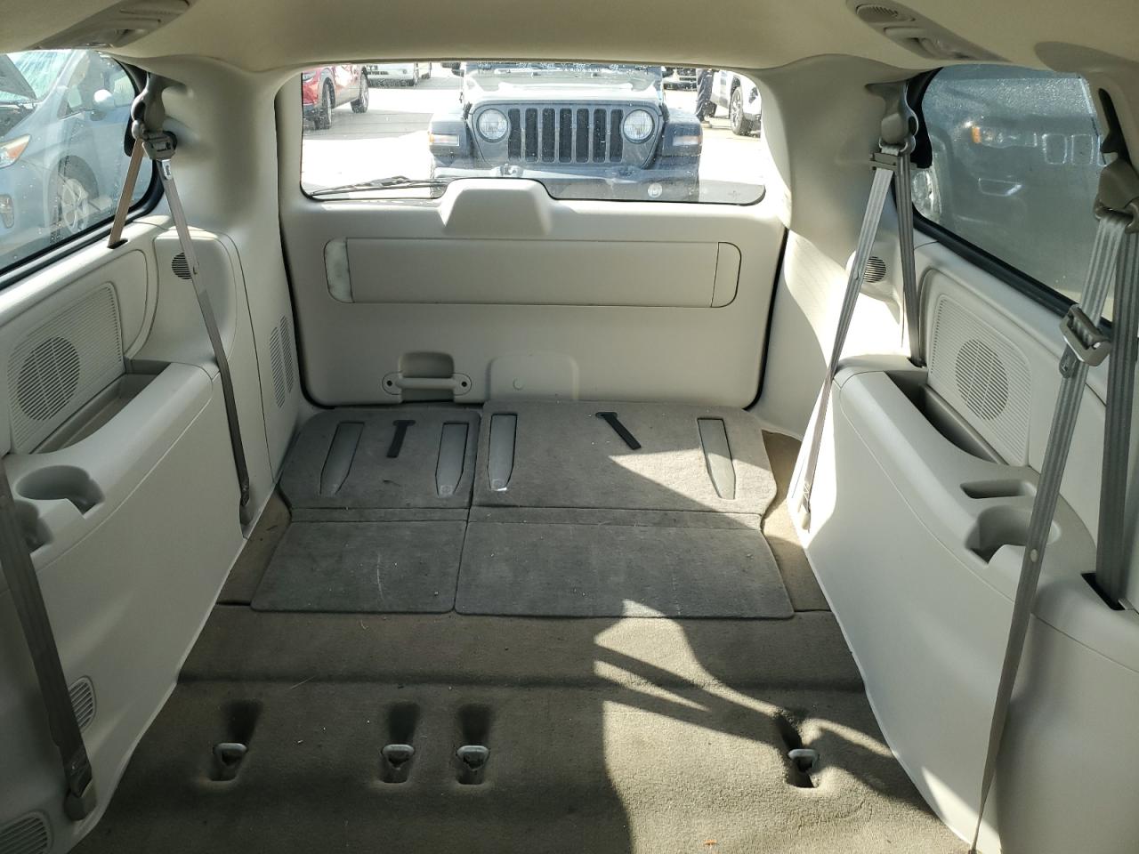 2005 Chrysler Town & Country Touring VIN: 2C4GP54L35R118360 Lot: 74361154