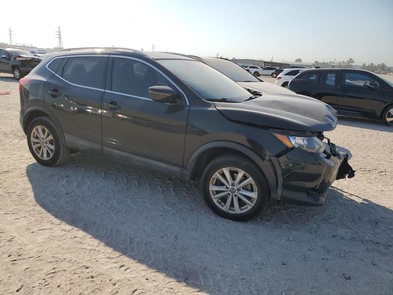 2019 Nissan Rogue - Image 4