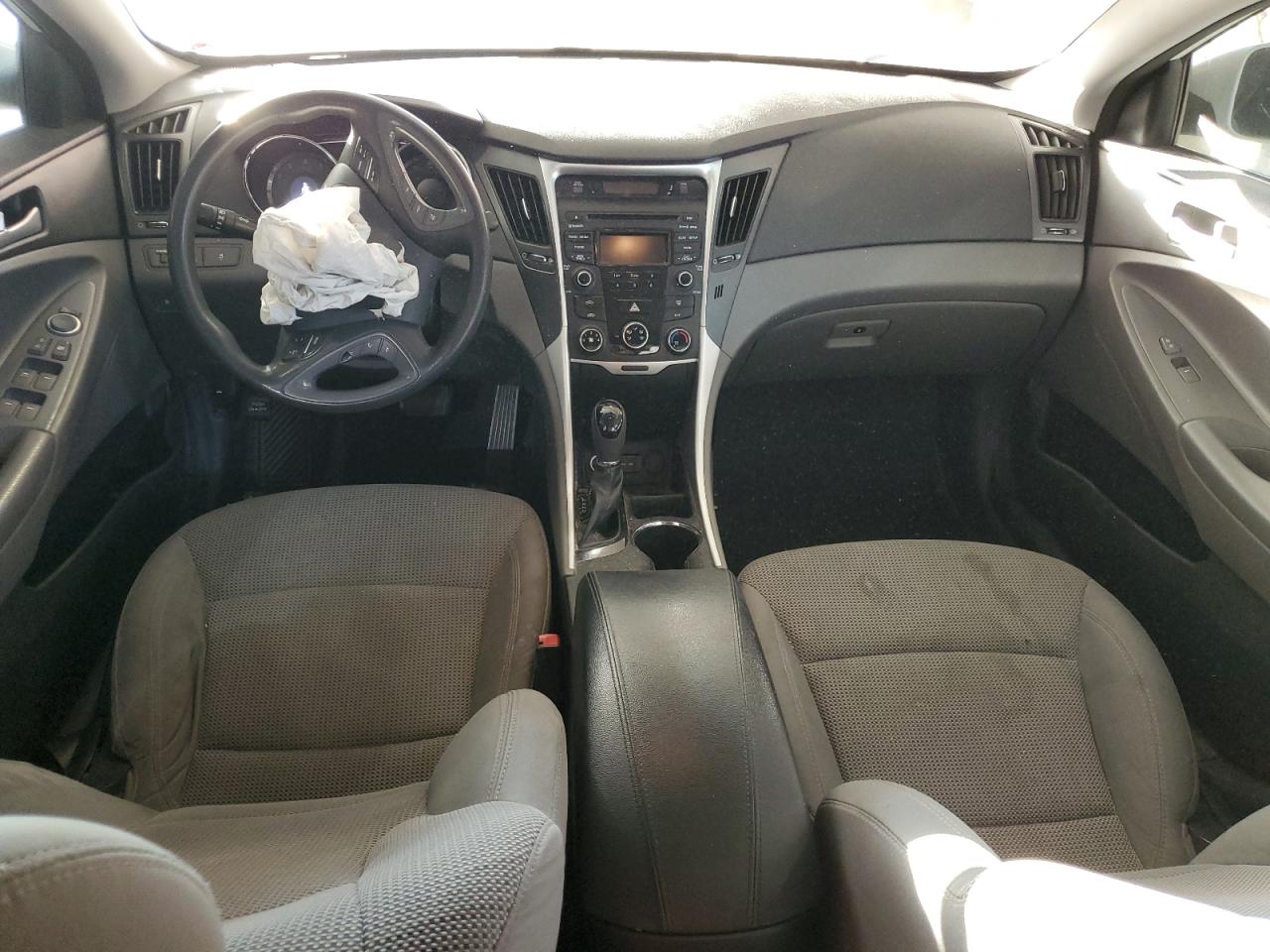 2014 Hyundai Sonata - Image 8