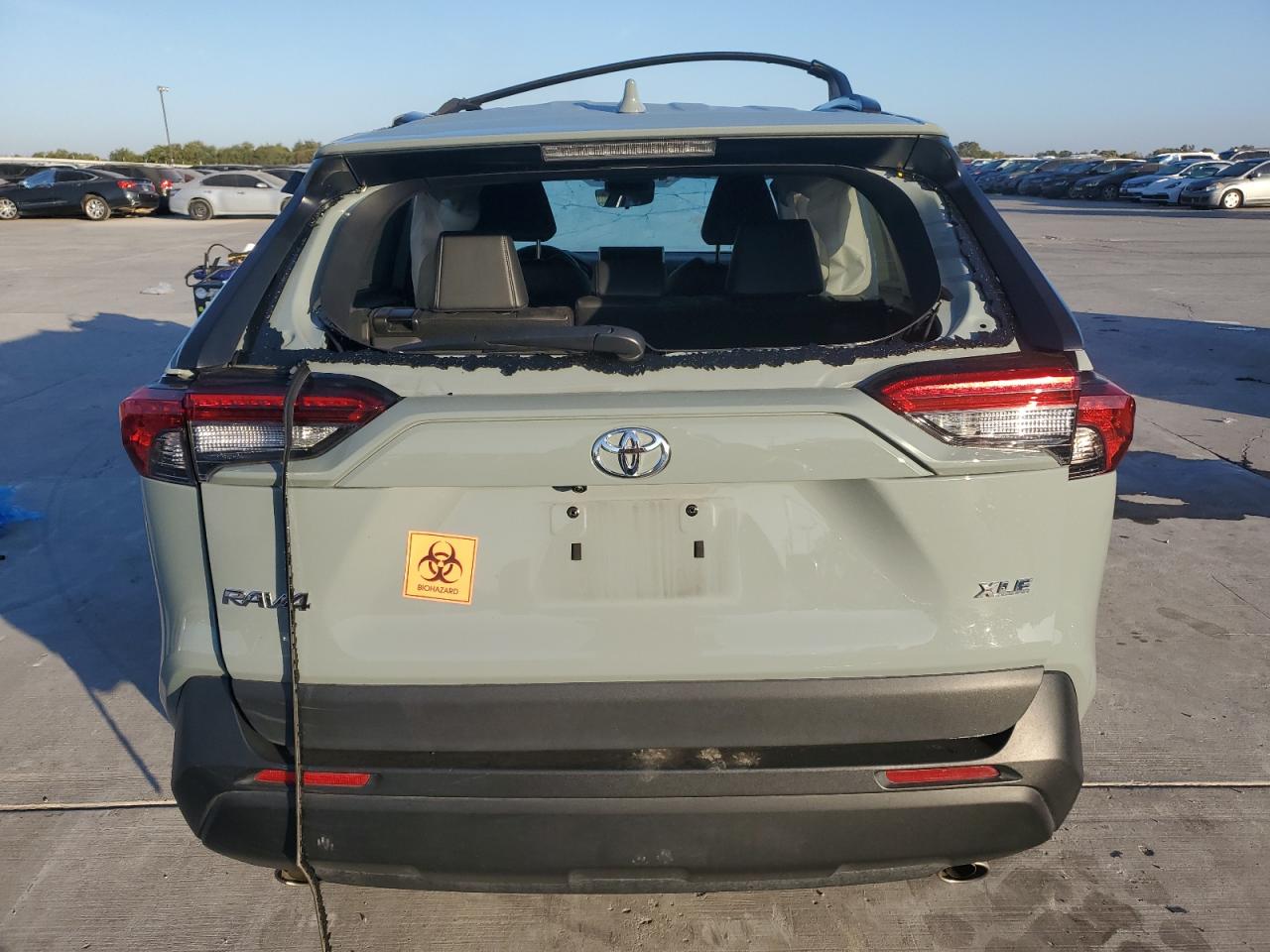 2023 Toyota RAV 4 - Image 6