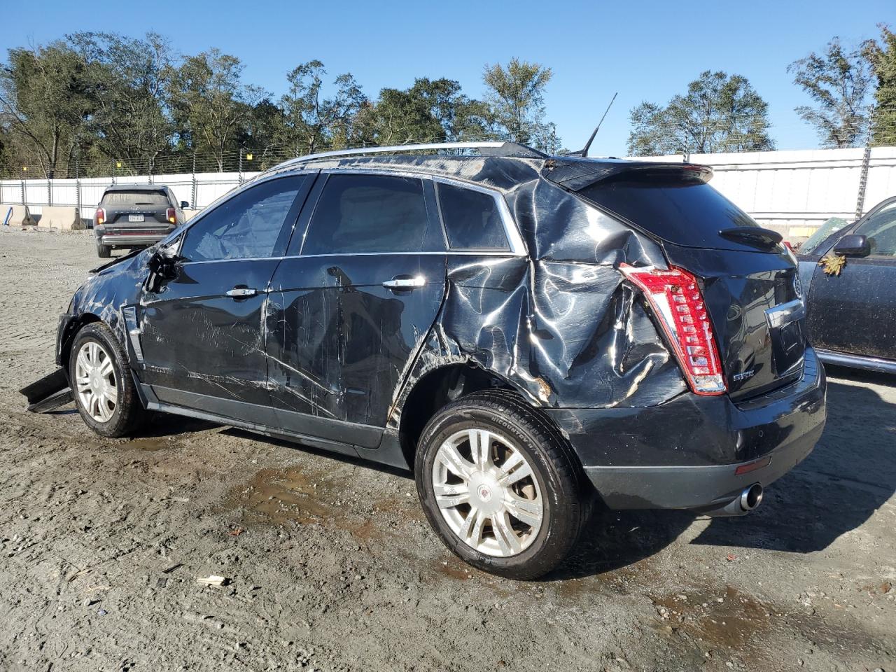 2011 Cadillac SRX - Image 2