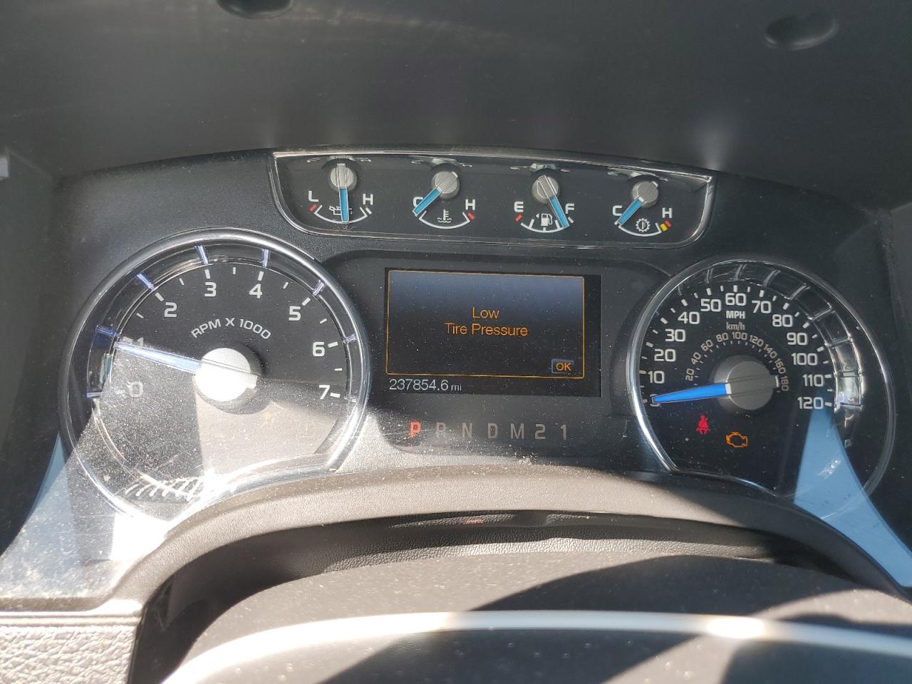 2013 Ford F-150 - Image 9
