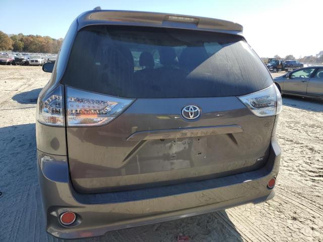  TOYOTA SIENNA 2013 Серый