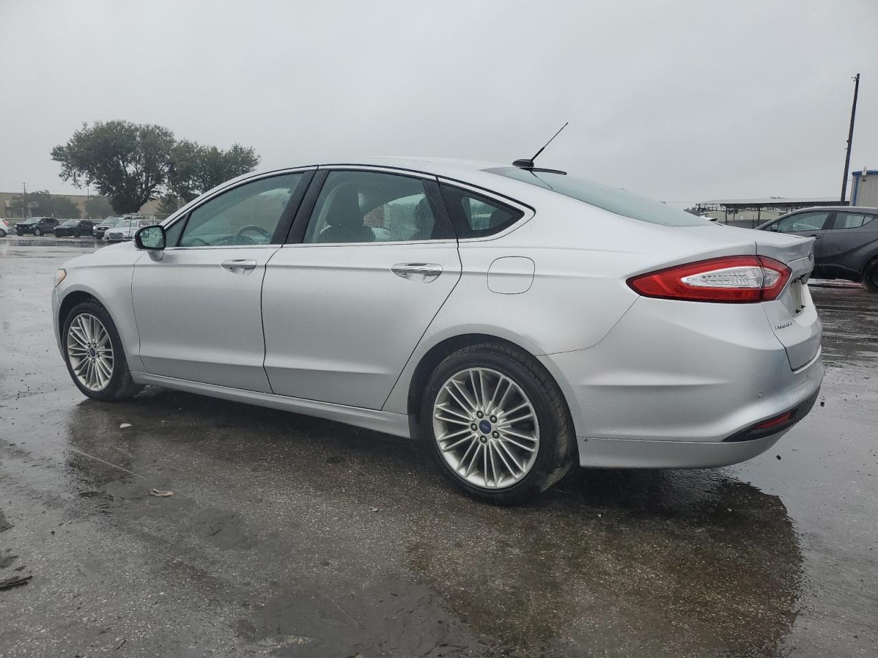 3FA6P0HD7GR237033 2016 FORD FUSION - Image 2