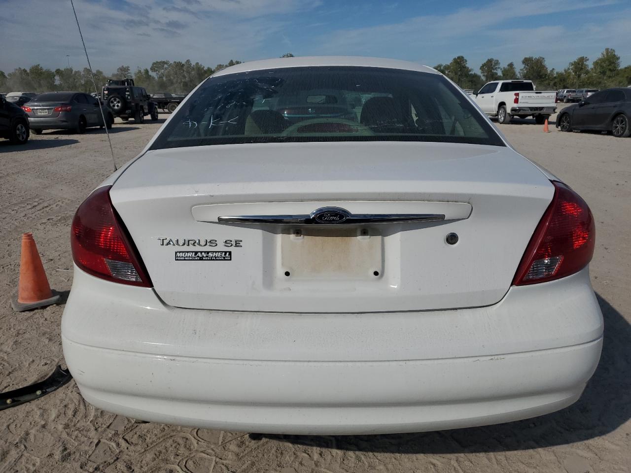 2000 Ford Taurus Ses VIN: 1FAFP5528YA144615 Lot: 77206134