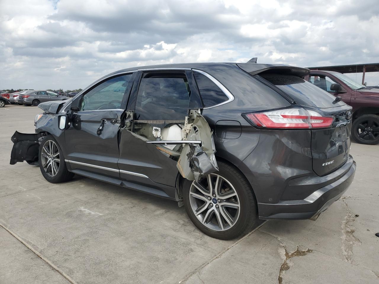 VIN 2FMPK3K96KBB36264 2019 FORD EDGE no.2