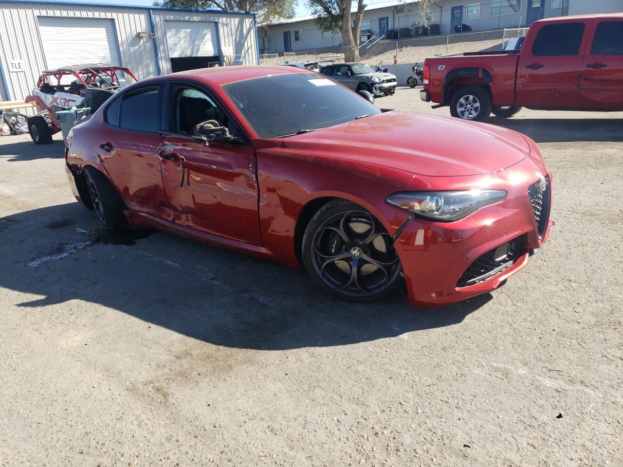 VIN ZARFAMBN0K7606082 2019 ALFA ROMEO GIULIA no.4