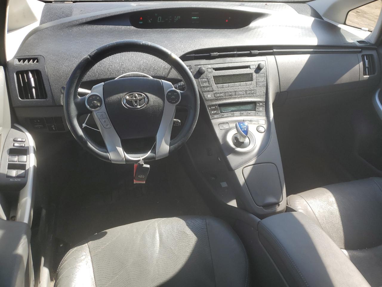 2010 Toyota Prius - Image 8