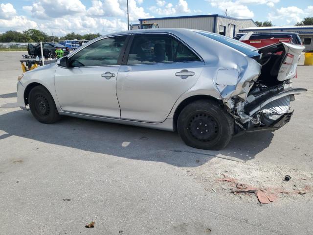  TOYOTA CAMRY 2014 Srebrny