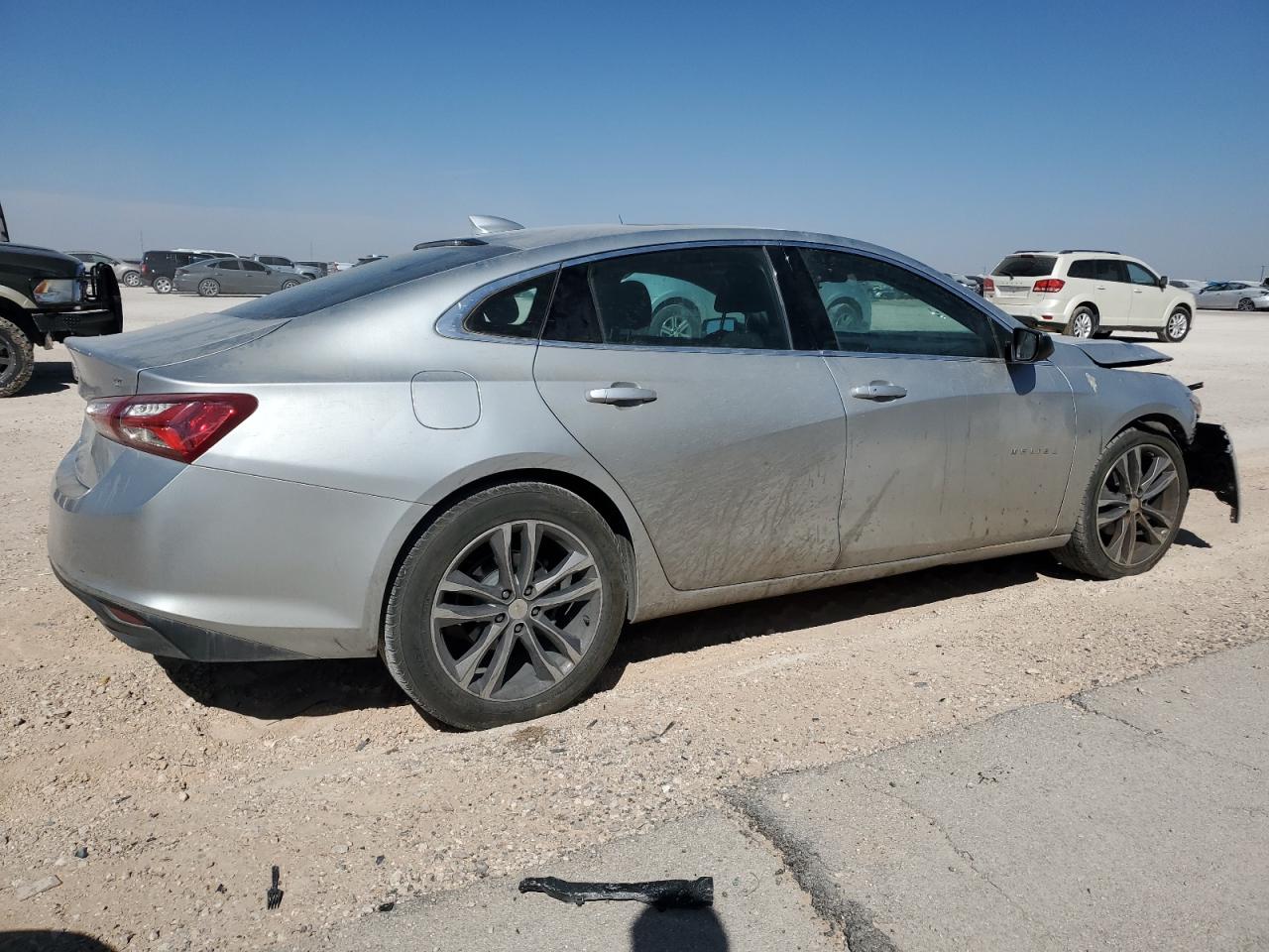 2021 Chevrolet Malibu - Image 3