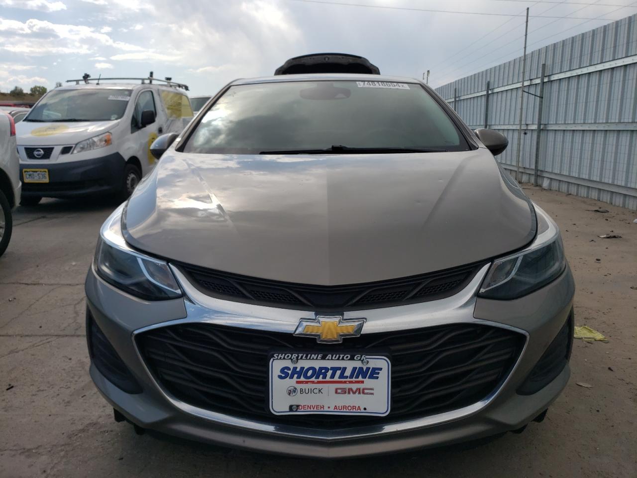 2019 Chevrolet Cruze - Image 5