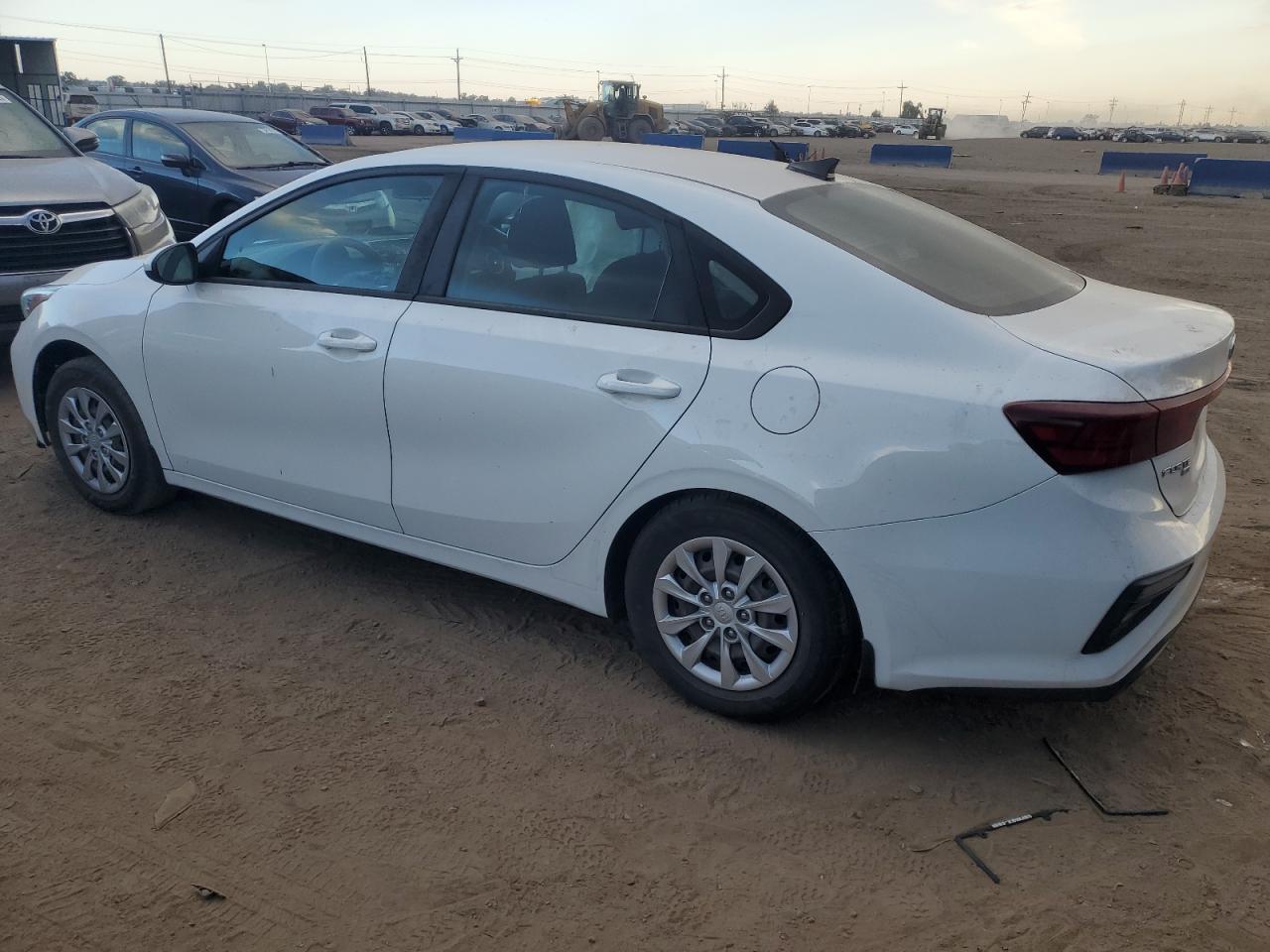 2019 Kia Forte - Image 2