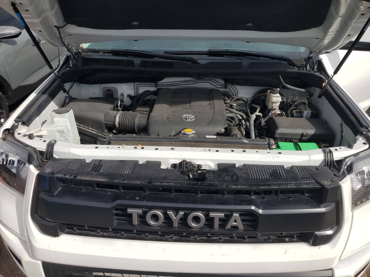 5TFDW5F1XGX557674 2016 Toyota Tundra Crewmax Sr5