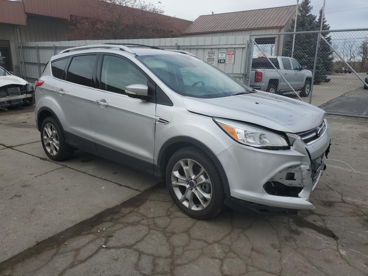 VIN 1FMCU9J94EUD08383 2014 FORD ESCAPE no.4