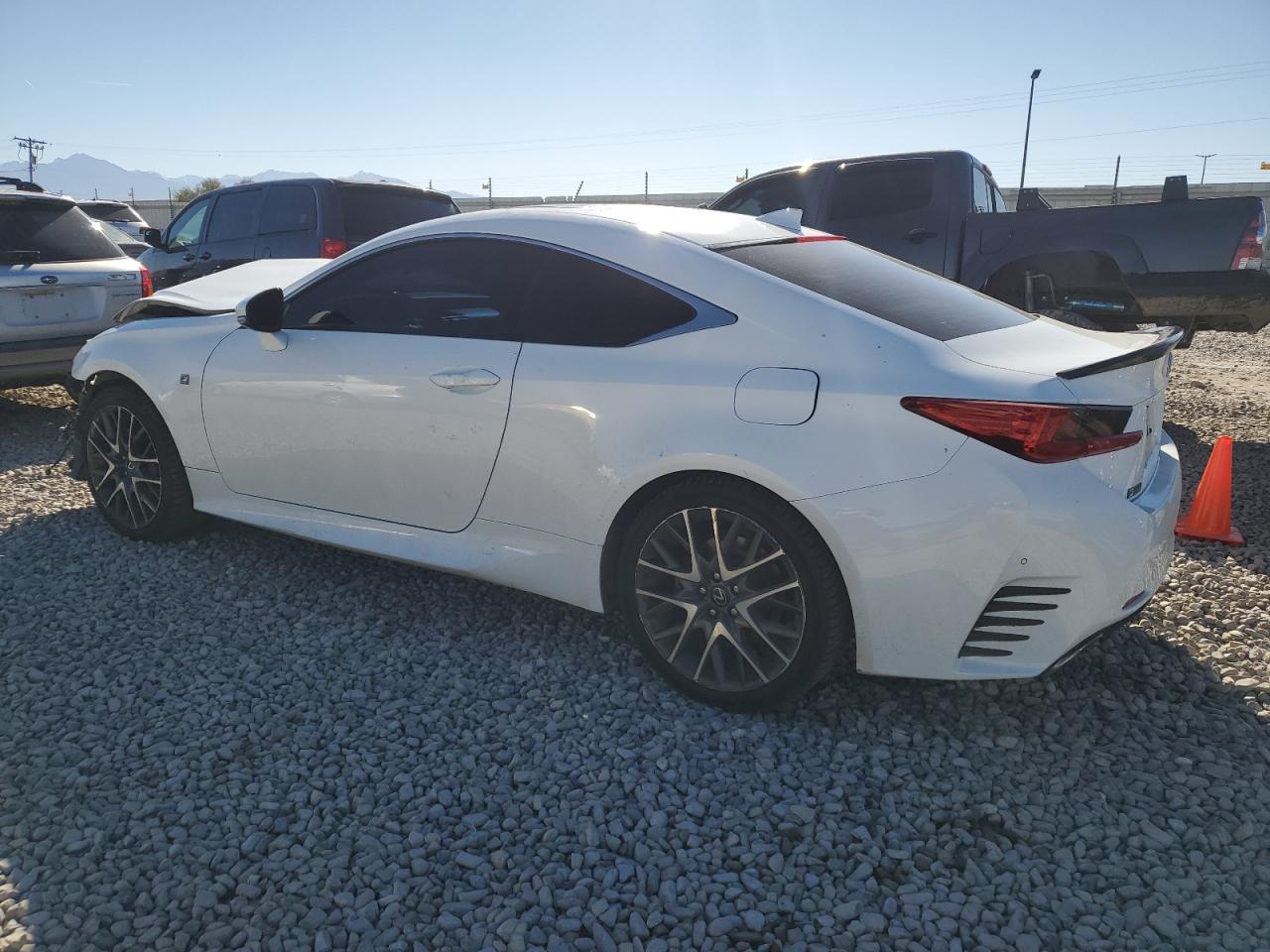 2016 Lexus RC - Image 2