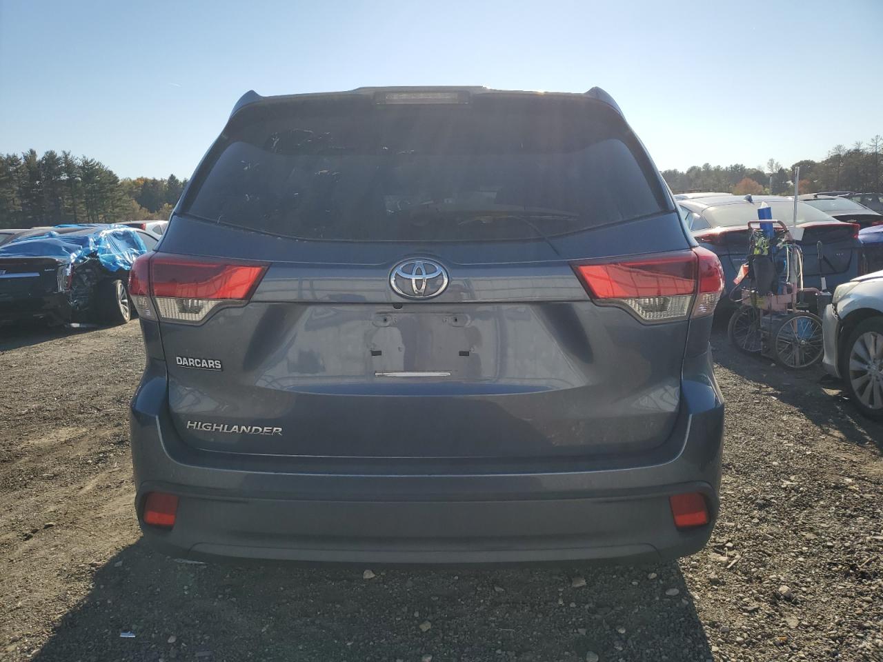 2019 Toyota Highlander Le VIN: 5TDZARFH8KS048206 Lot: 75867844