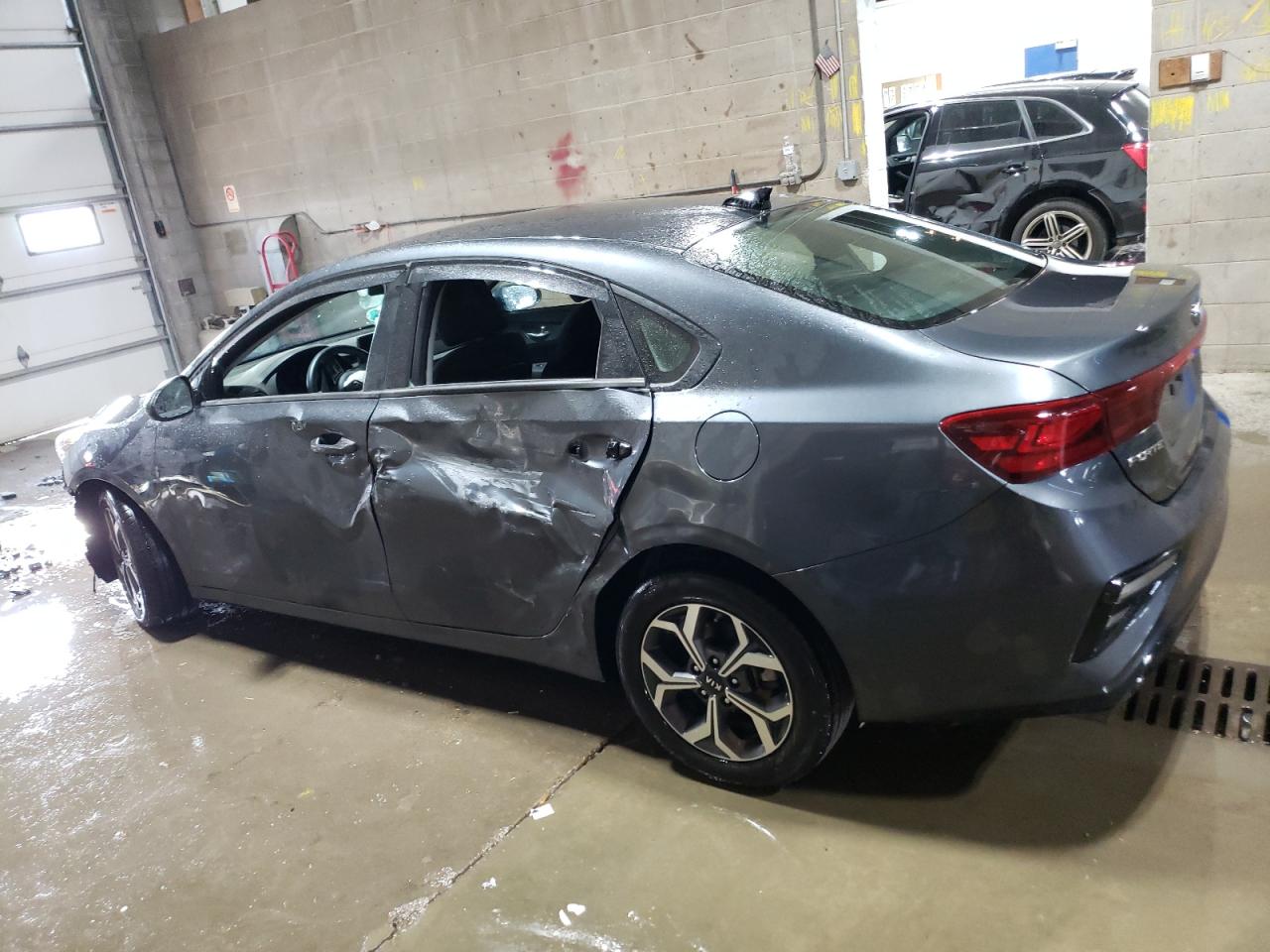 2021 Kia Forte - Image 2