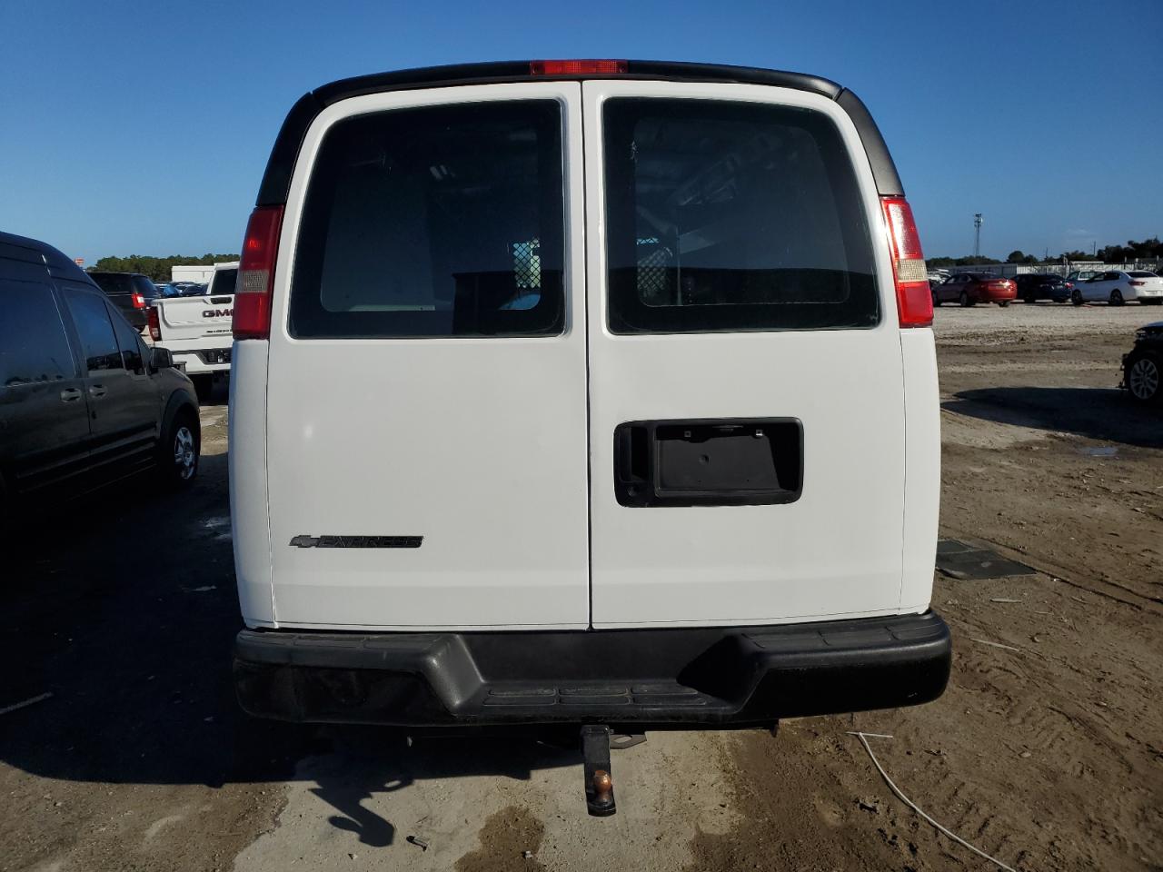 1GCHG35U371133125 2007 Chevrolet Express G3500