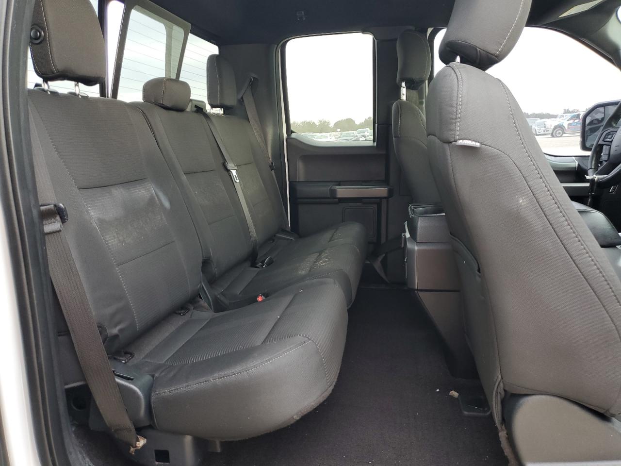 2016 Ford F-150 - Image 10
