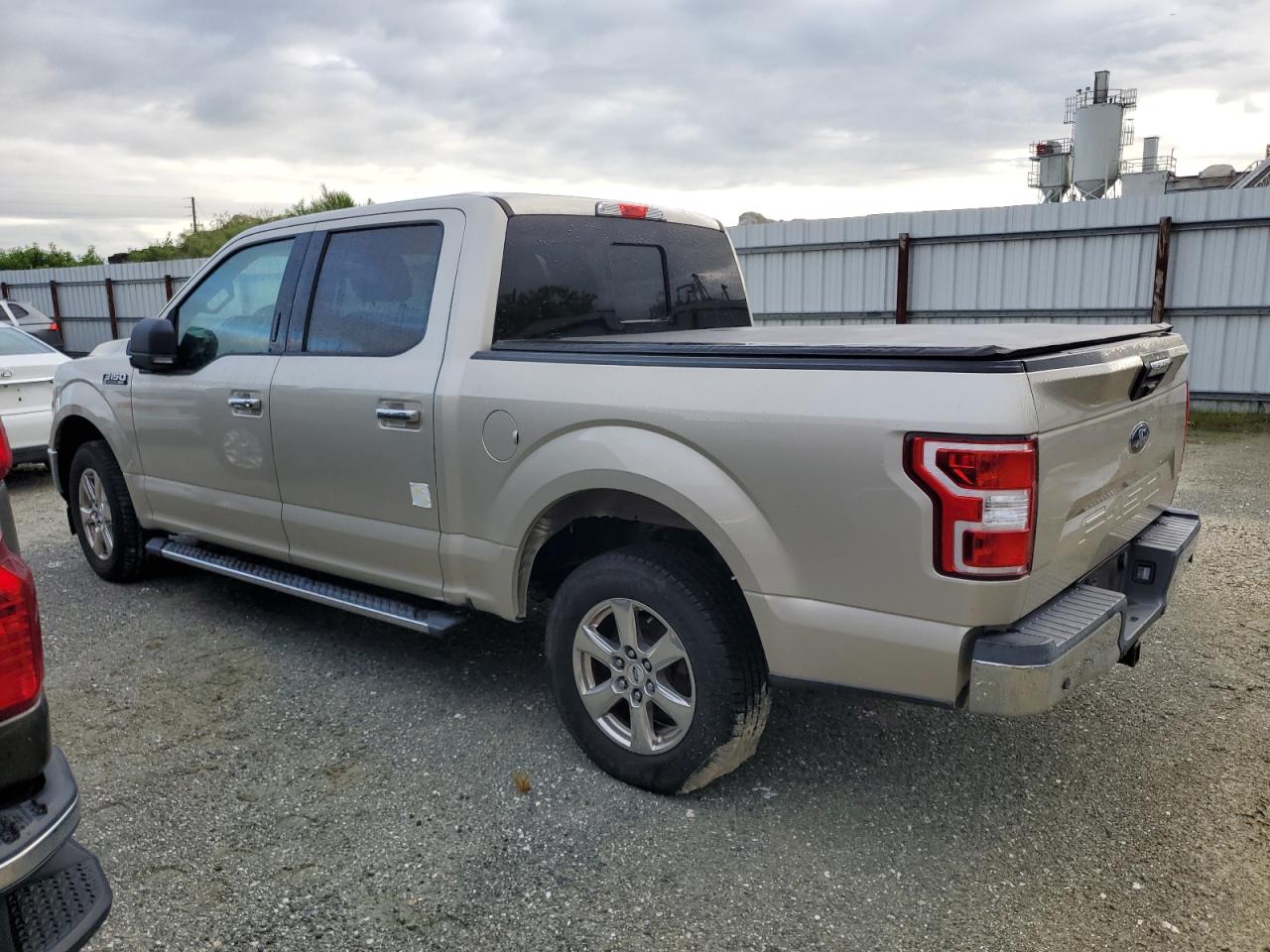 1FTEW1C58JFA76601 2018 FORD F-150 - Image 2