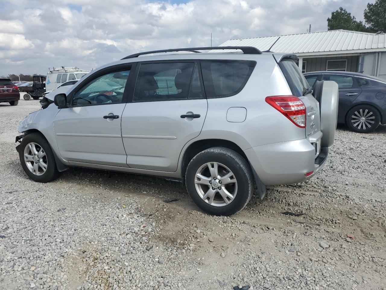 2009 Toyota RAV 4 - Image 2