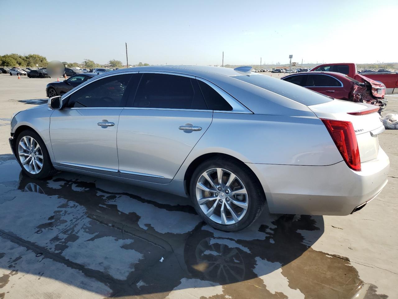 2017 Cadillac XTS - Image 2