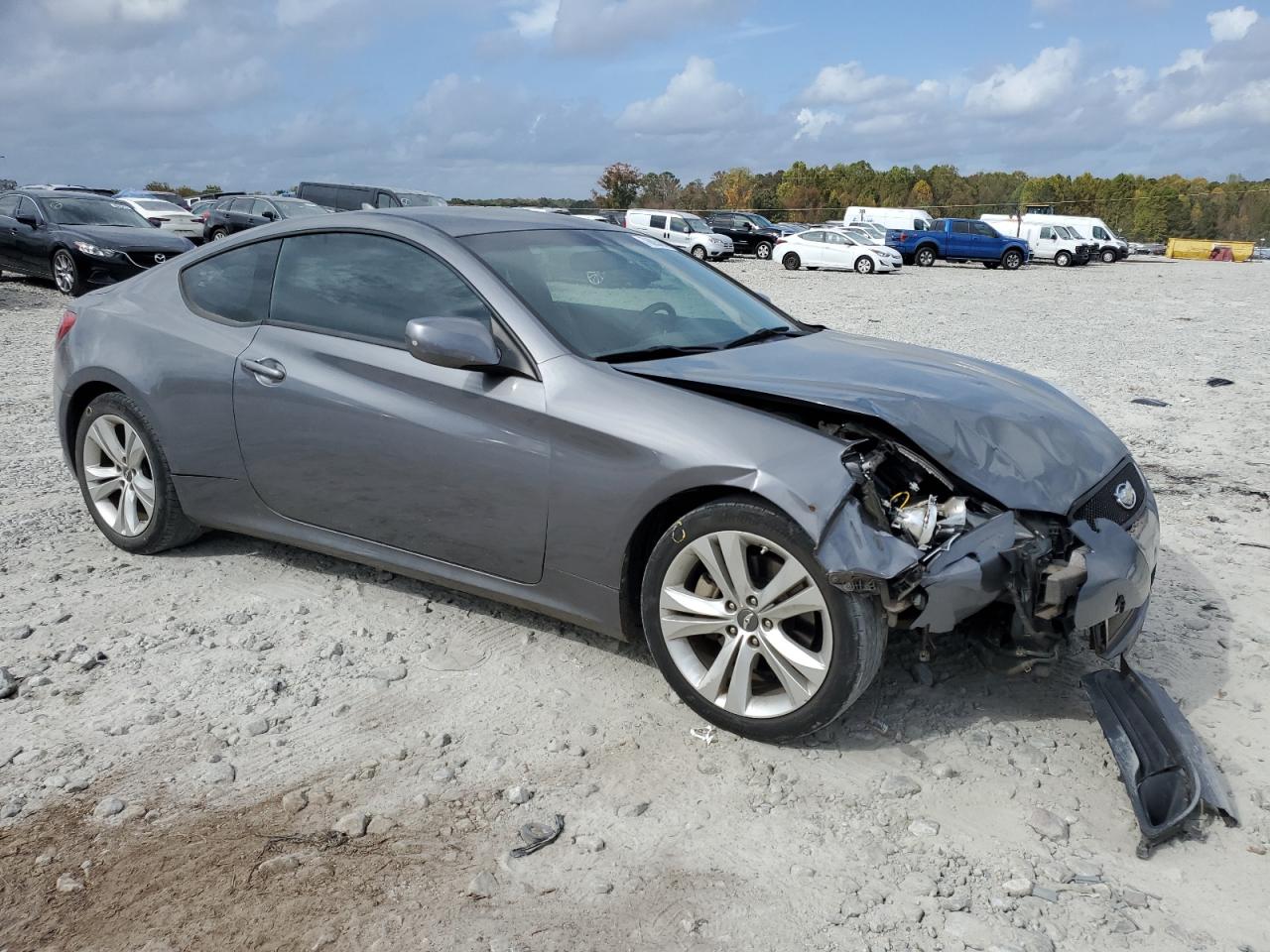 2011 Hyundai Genesis - Image 4