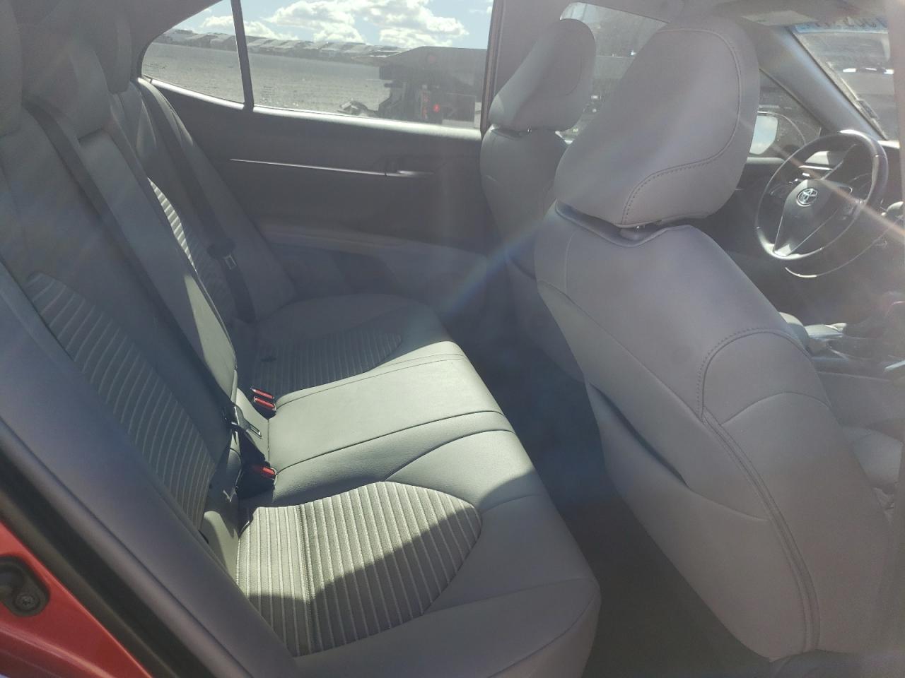 2019 Toyota Camry - Image 10