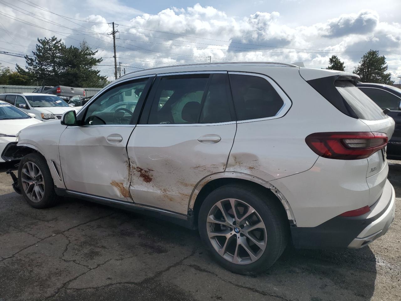 2023 BMW X5 - Image 2