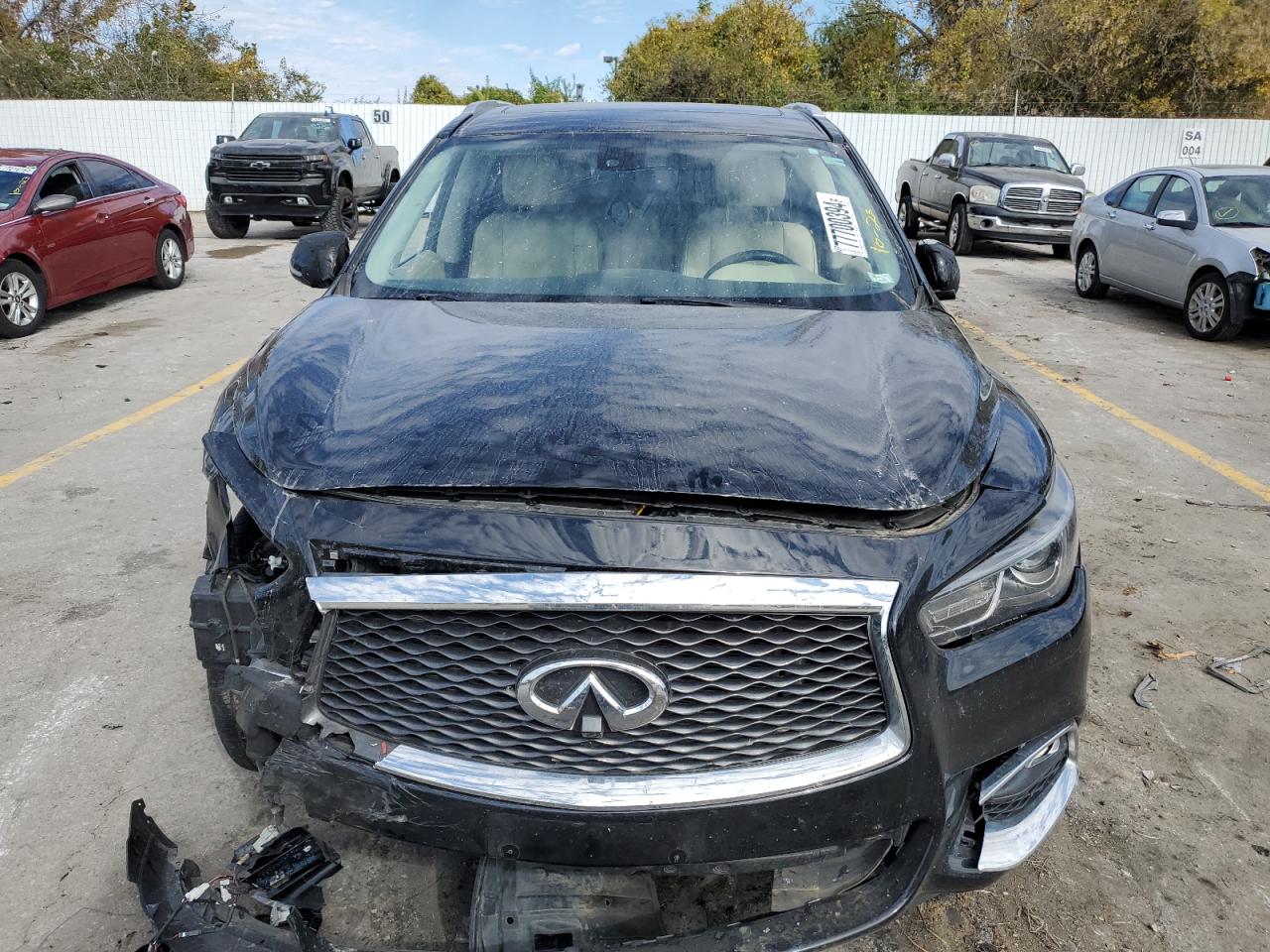 2017 Infiniti QX60 - Image 5