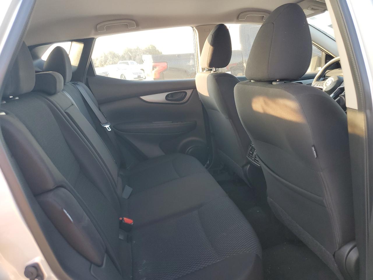 2020 Nissan Rogue - Image 11