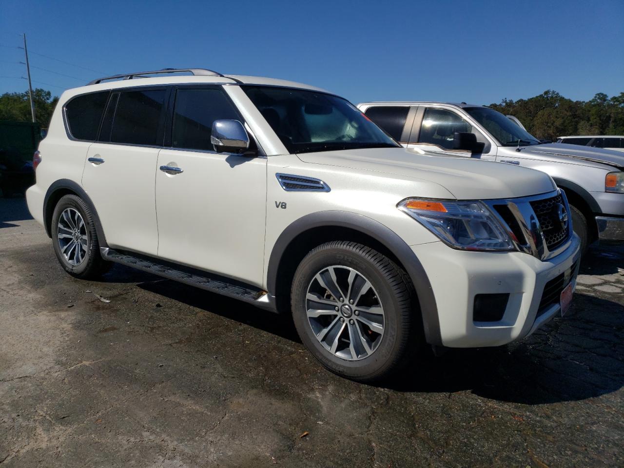 2018 Nissan Armada - Image 4