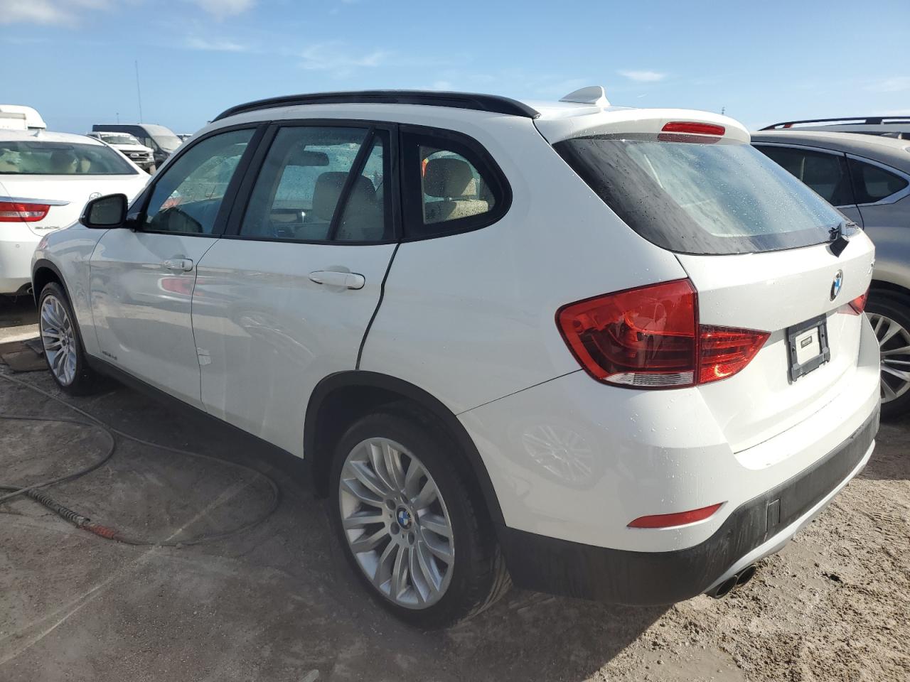 2014 BMW X1 - Image 2