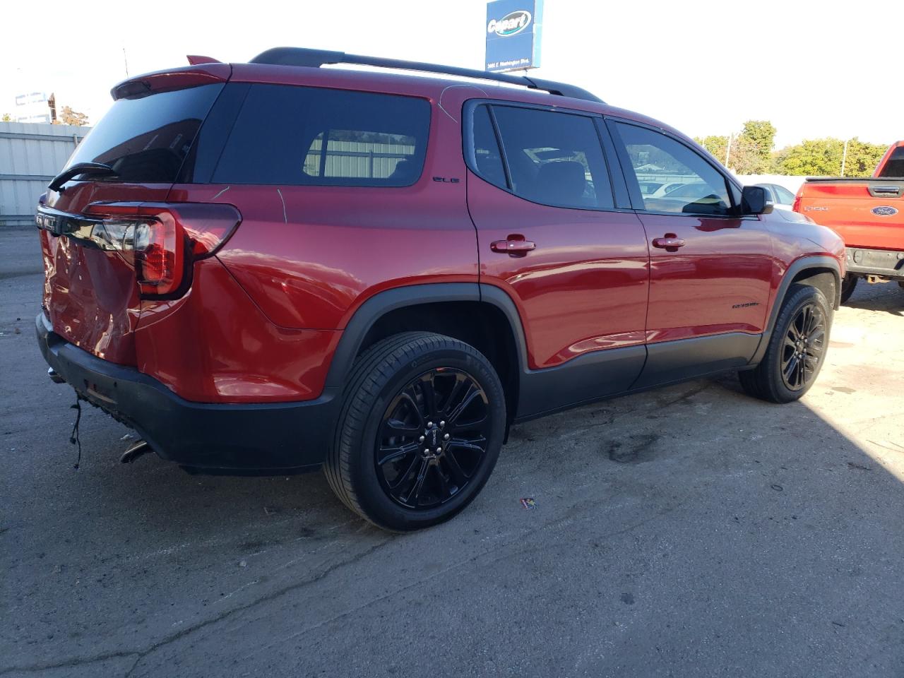 2022 GMC Acadia - Image 3