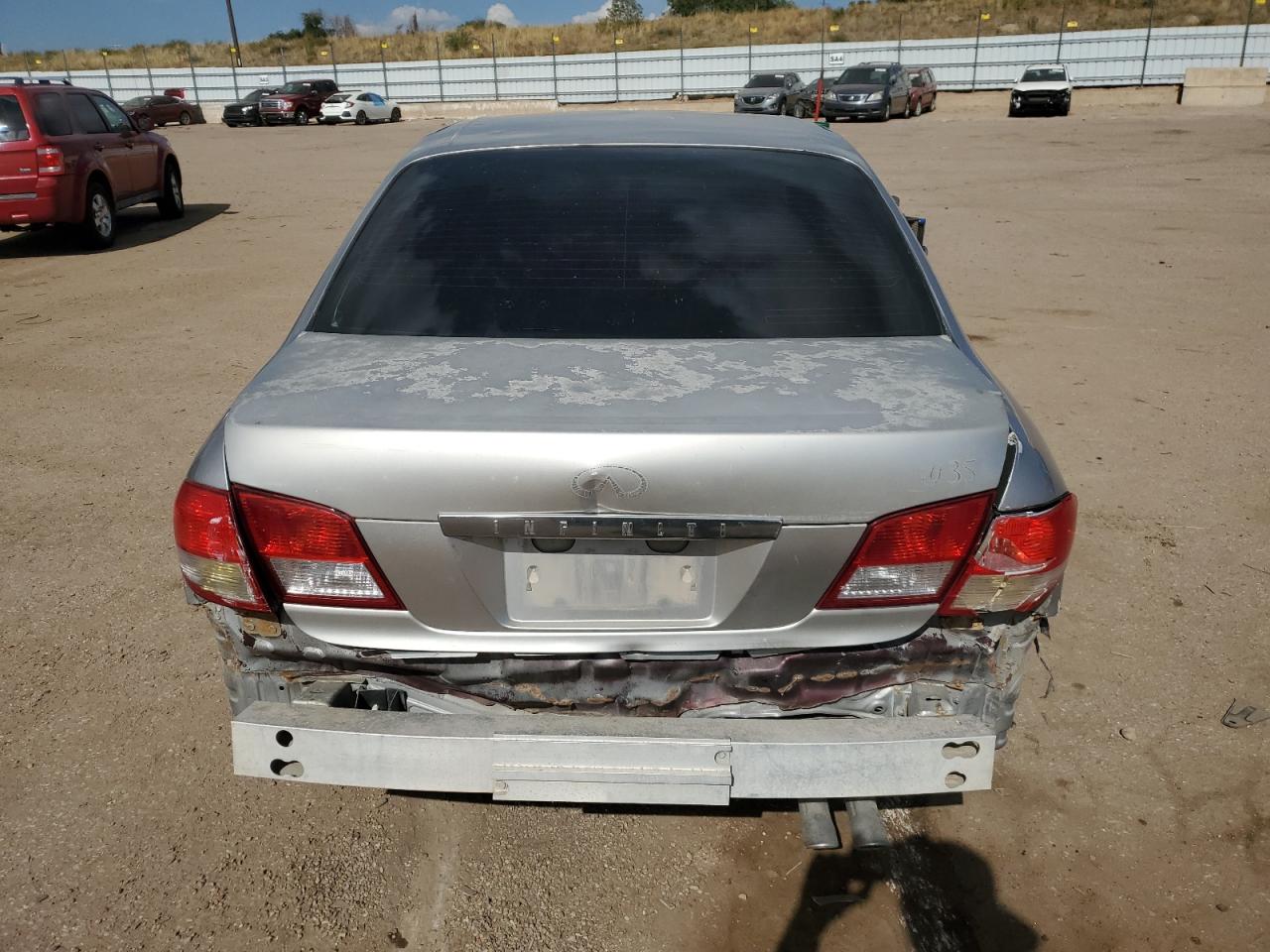 2002 Infiniti I - Image 6