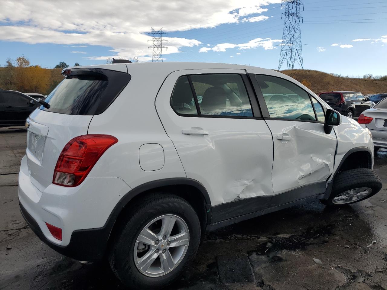 2018 Chevrolet Trax - Image 3