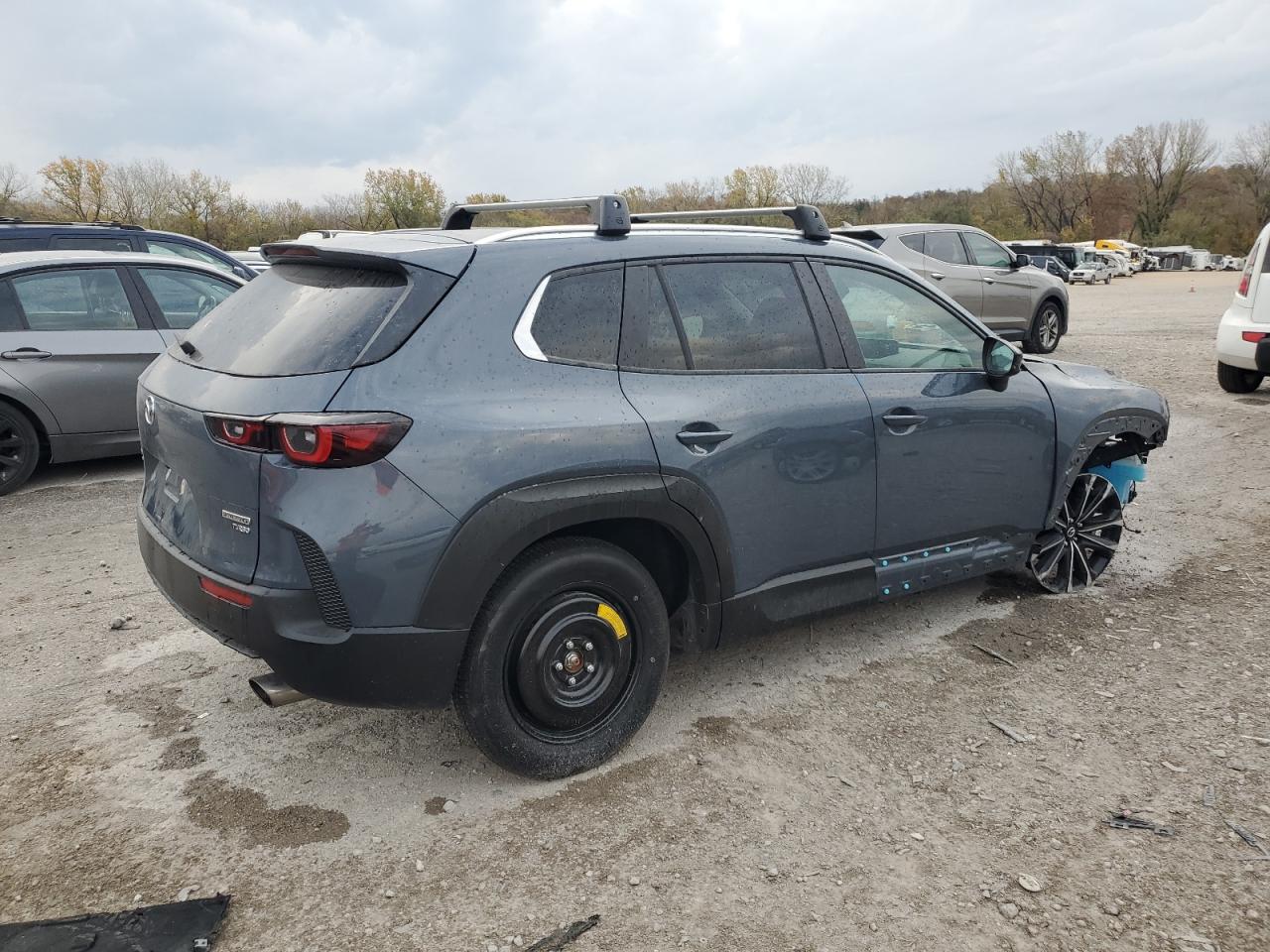 2023 Mazda CX-50 - Image 3