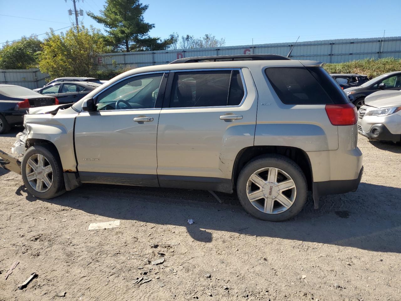 2CTFLVE52B6235002 2011 GMC Terrain Slt