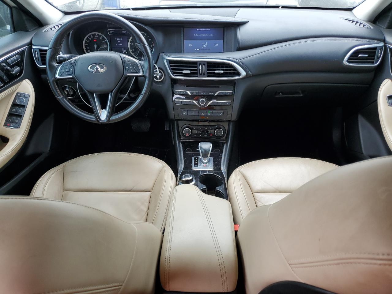 SJKCH5CR3HA034613 2017 Infiniti Qx30 Base