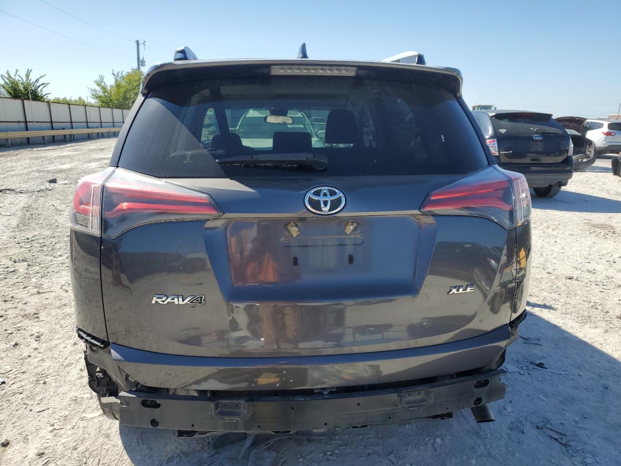 2017 Toyota Rav4 Xle VIN: JTMWFREVXHJ709476 Lot: 73838944